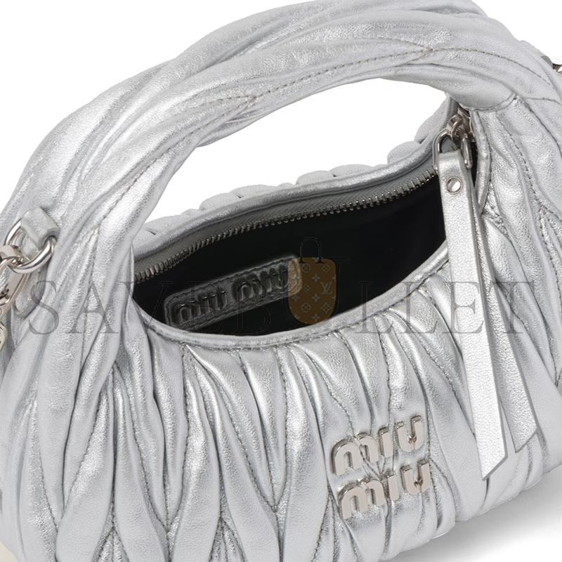 MIU MIU WANDER MATELASSÉ NAPPA LEATHER HOBO MINI BAG 5BP078 (17.5*14*5.5cm) MIU MIU WANDER MATELASSÉ NAPPA LEATHER HOBO MINI BAG 5BP078 (17.5*14*5.5cm)